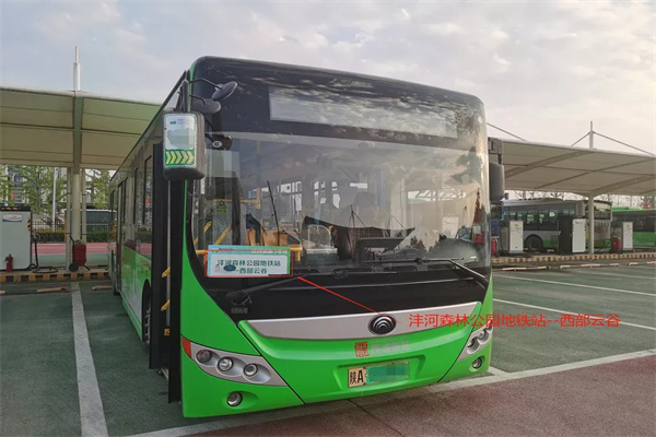 8b37a8d40ca04229a91c8b446aee40b4.jpg